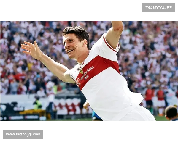 戈麦斯在青年联赛小组赛中梅开二度表现亮眼助球队夺胜